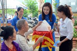 61 giải thưởng 'Vinaphone kết nối niềm vui' tri ân khách hàng may mắn