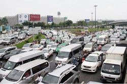 TPHCM đề xuất làm đường 4.800 tỷ đồng chống ùn tắc sân bay TSN