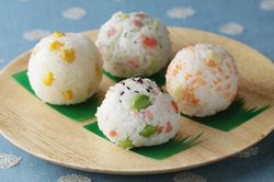 4 cách làm cơm nắm đủ chất cho dân văn phòng
