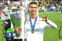 Cristiano Ronaldo: Người Madrid và sự phản bội ở Kiev