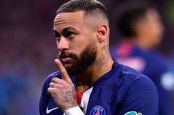 Neymar từ chối đề nghị giảm lương của Chủ tịch Paris Saint-Germain