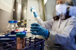 Đột phá: Nuôi cấy thành công virus diệt ung thư