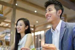 Bức xúc vì em trai và em dâu tìm đủ cách vòi tiền cha mẹ