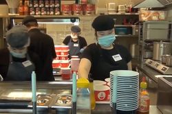 Nhà hàng Việt ở Nga vượt khó trong dịch Covid-19