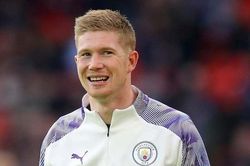 MU đánh quả lớn, De Bruyne ra điều kiện Man City