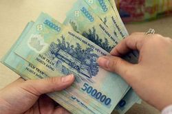Cái kết bất ngờ khi 2 vợ chồng cùng lộ 'quỹ đen' giấu kín cả năm