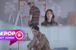 Quên khuôn mặt cứng đờ đi, Chungha xinh đẹp dịu dàng bên ZionT trong ca khúc kết hợp 'chốt sổ' tháng 5/2020