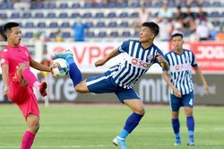 Đình Đồng đá hỏng luân lưu 11m, SLNA thua sốc Bà Rịa Vũng Tàu
