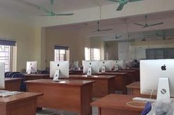 'Trường nghèo không có điều hòa' mà hút 70 ngàn like, học trò nhao nhao đăng kí theo học