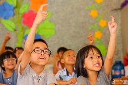 Niềm vui giản dị của các em nhỏ khuyết tật