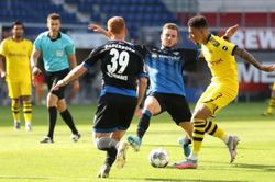 Dortmund đánh bại Paderborn với tỷ số của set tennis