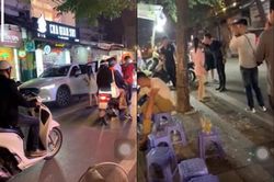 Thấy bạn trai chở gái lạ đi chơi, cô gái chạy ra 'dằn mặt' thì nhận được câu trả lời phũ phàng