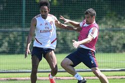 Arsenal quyết giữ chân Aubameyang bằng đề nghị hấp dẫn