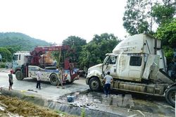 Điện Biên: Lật xe container tại 'điểm đen' Nà Lơi