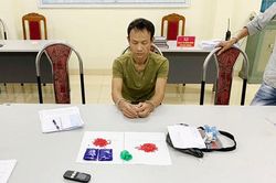 Bắt 1 đối tượng mua bán trái phép 390 viên ma túy tổng hợp