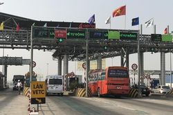 Ông Nguyễn Văn Thể nhận phê bình nhưng chủ xe 'kêu' thu phí không dừng bất tiện