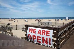 Bang New Jersey và Michigan của Mỹ công bố kế hoạch nới lỏng hạn chế