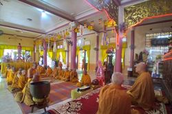 Chư Tăng Ni Khất sĩ Gia Lai tác pháp An cư