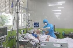 Bệnh nhân phi công người Anh đã tỉnh táo hoàn toàn