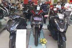 Bảng giá xe máy Honda tháng 6/2020: Giá xe ga giảm nhẹ tại đại lý