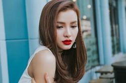 Phương Trinh Jolie: 'Điều tôi hối tiếc nhất là không có được căn nhà để đặt quan tài mẹ'