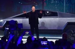 Sau SpaceX, tỷ phú Elon Musk vẫn còn nhiều tham vọng 'lạ lùng'