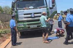 Thanh tra giao thông bị đe dọa khi xử lý xe quá tải