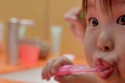 Chăm sóc răng cho trẻ từ bào thai đến 3 tuổi
