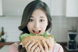 'Nữ thần sắc đẹp' Tzuyu Twice tiết lộ bí quyết ăn uống vừa khỏe vừa đẹp