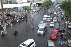Đường Nguyễn Hữu Cảnh ngập nặng, ông chủ 'siêu máy bơm' nói gì?