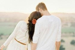 Anh tỏ tình khi chúng tôi mới chia tay người cũ không lâu
