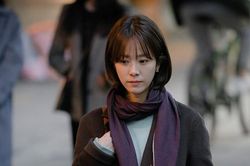 'Baeksang 2020': Chuyện gì xảy ra khi Hyun Bin - Son Ye Jin chạm mặt 'vợ chồng' Han Ji Min - Jung Woo Sung?