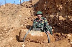 Âm thầm nhiệm vụ tìm kiếm, rà phá bom, mìn, vật liệu nổ