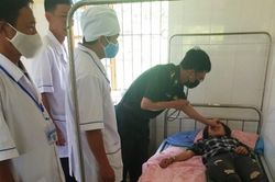 Cứu sống hai mẹ con ăn lá ngón tự tử