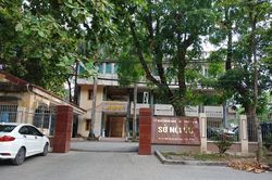 Đình chỉ công tác Trưởng phòng của Sở Nội vụ Thanh Hóa vì đánh bạc