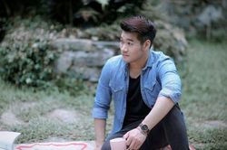Tạ Quang Thắng mời Tiêu Ngọc tham gia MV mới