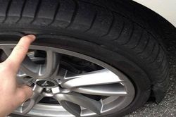 Cách nào tránh nổ lốp trên cao tốc trời nắng nóng?