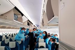 Đưa hơn 300 người Việt Nam từ châu Âu về nước
