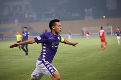 Hà Nội FC đánh bại HAGL với tỷ số cách biệt trên sân Hàng Đẫy