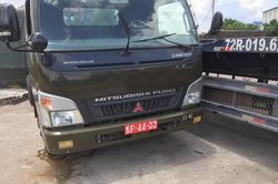 Xe đầu kéo tông xe biển đỏ chở dân quân khiến 7 người thương vong