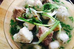 Thời tiết hanh hao, làm ngay món canh khoai sọ nấu sườn chiêu đãi cả nhà