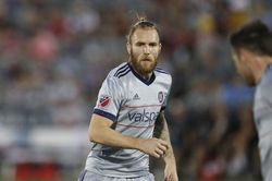 Sao LA Galaxy mất việc chỉ vì lời 'vạ miệng' phân biệt chủng tộc của vợ
