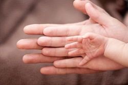 Dừng ở đèn đỏ nghĩ về trẻ em
