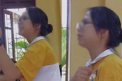 Clip: Nữ bí thư ấm ức bật khóc vì lớp không đồng ý đóng tiền chụp ảnh kỷ yếu