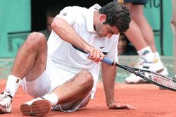Tennis: Sampras vô duyên, Hingis tiếc nuối, Kerber hy vọng
