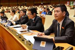 Sau hiệp định vẫn còn mồ hôi và nước mắt