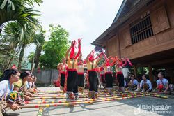 Thường trực HĐND tỉnh Nghệ An chỉ ra bất cập của một số sở, ngành trong thực thi chính sách
