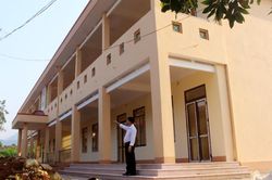 Đưa vào sử dụng nhà lớp học