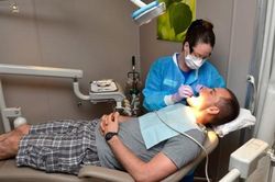Cảnh báo nguy cơ mắc bệnh đường hô hấp ở nha sĩ