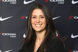 Marina biến Chelsea thành 'Cáo già' trên thị trường chuyển nhượng